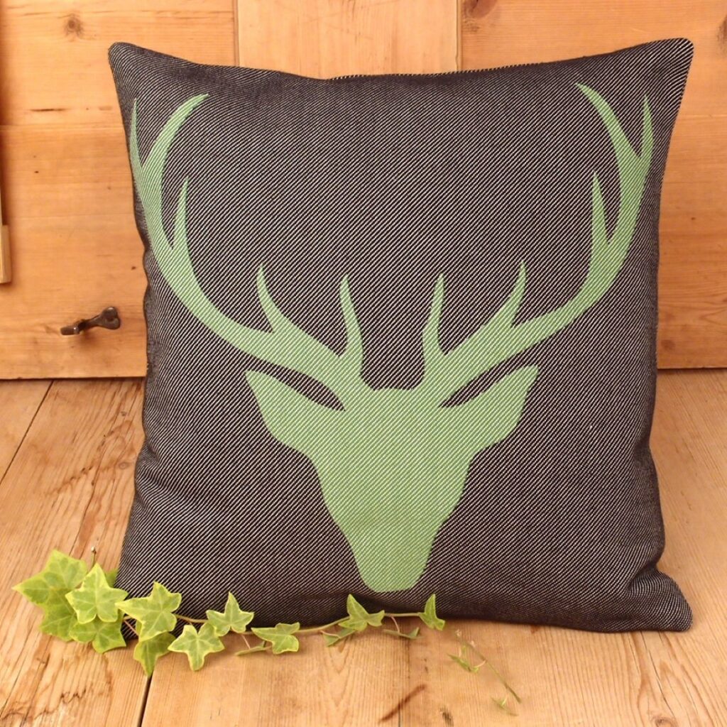Autiga Federa Per Cuscino Cervo Poligonale | 40x40 Cm | 100% Cotone Nero