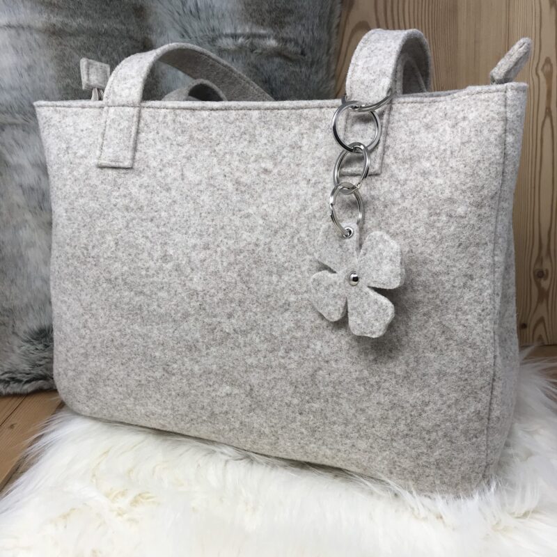 Borsa donna a spalla tracolla in feltro in stile tirolese chic, montagna – Qualità artigianale combinato con design moderno, “Marghy”, colore beige