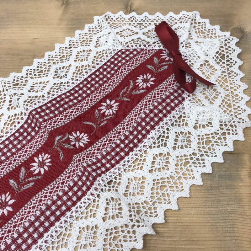 Striscia Runner in stile tirolese con pizzo, stelle alpine, rosso, a punta
