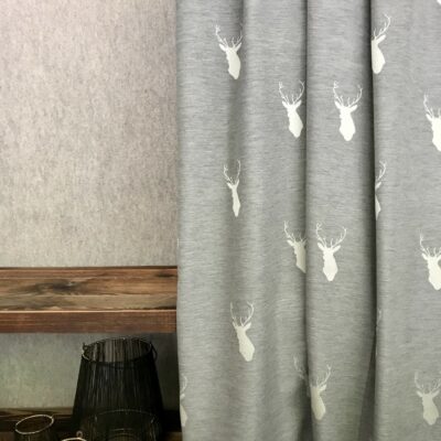 Tende Tendaggi su misura con cervi, colore marrone, stile tirolese montagna alpino