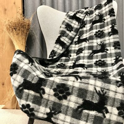 Borsa donna a spalla tracolla in feltro in stile tirolese chic, montagna – Qualità artigianale combinato con design moderno, “Marghy”, colore grigio