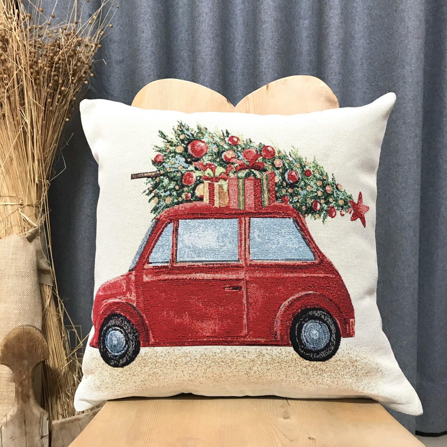 Set Di 2 Cuscini Natalizi 45x45 Cm: Con Stampe Babbo Natale E Animali, In Poliestere E Peluche, Per Divano E Decorazioni Festive!