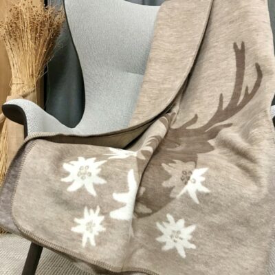 Coperta grigia stelle alpine e bordo cervi, double face, morbida misto cotone