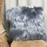 Cuscino in pelliccia per casa di montagna, 45 x 45 cm, beige