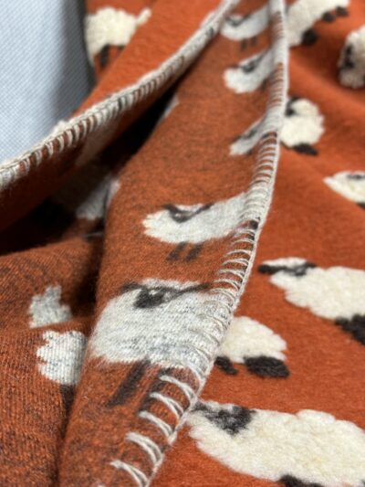 Coperta in lana cotta con PECORELLE, stile montagna, colore bruciato mattone, 150×170 cm