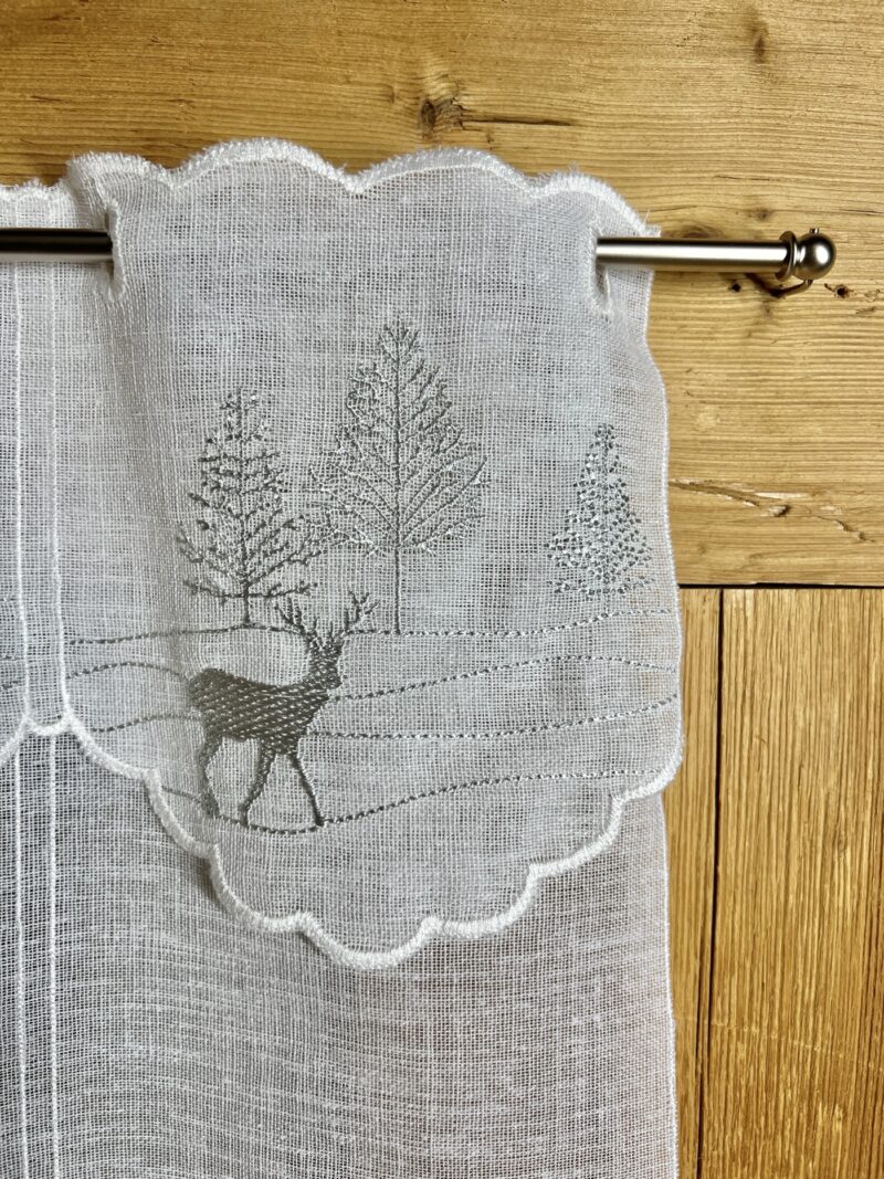 Tenda a vetro ricamata Cervi e foresta argentata, stile alpino, elegante – M 7937
