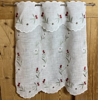 Tenda a vetro per cucina con ricamo fiori rossi, M- 7941 col 19, Rami e Fiori