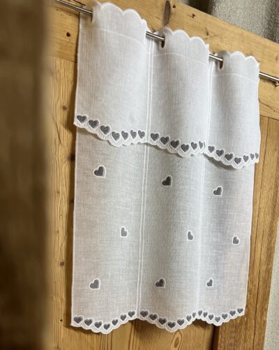 Tenda per Finestra Ricamata con Cuori Grigi, Design Tirolese, Z-3717