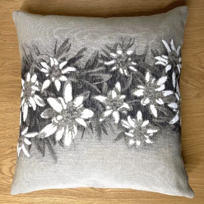 Cuscino con Stelle Alpine Ricamate, montagna, Stile Tirolese e Shabby Chic