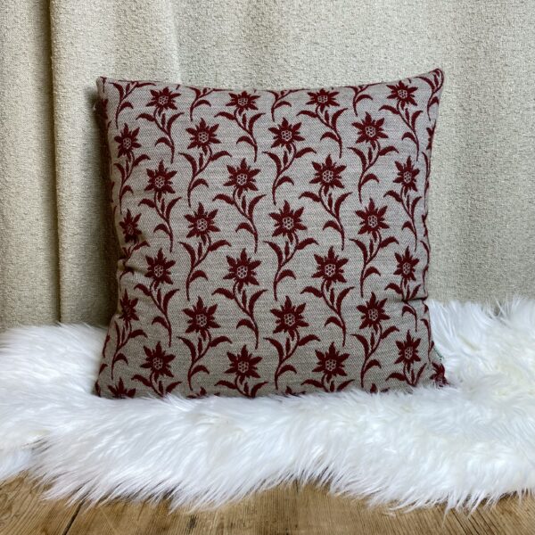 Cuscino Alpino Elegante con Motivo Floreale Stella Alpina 44×44 cm, effetto Lana, Bordeaux