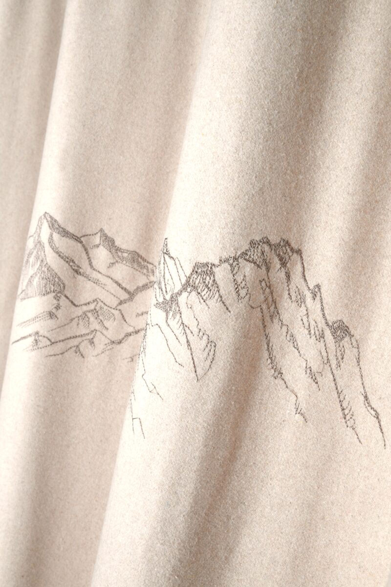Tenda Montagne Alpine, effetto lana con occhielli fissi, beige, 140×240 cm